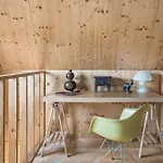 Honay House With A Stunning View Of Mountains Horská chata *